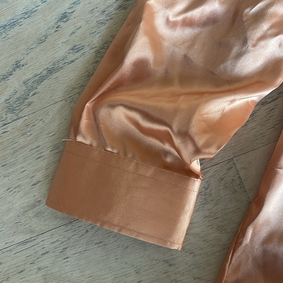 Silk peach button down shirt - Picture 5 of 5